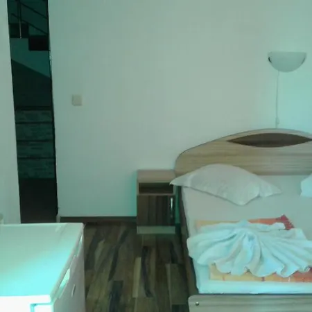 Zora * 普里莫尔斯科